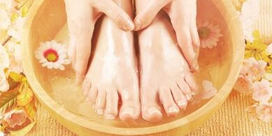 Bäder zur Behandlung von Nagelpilz